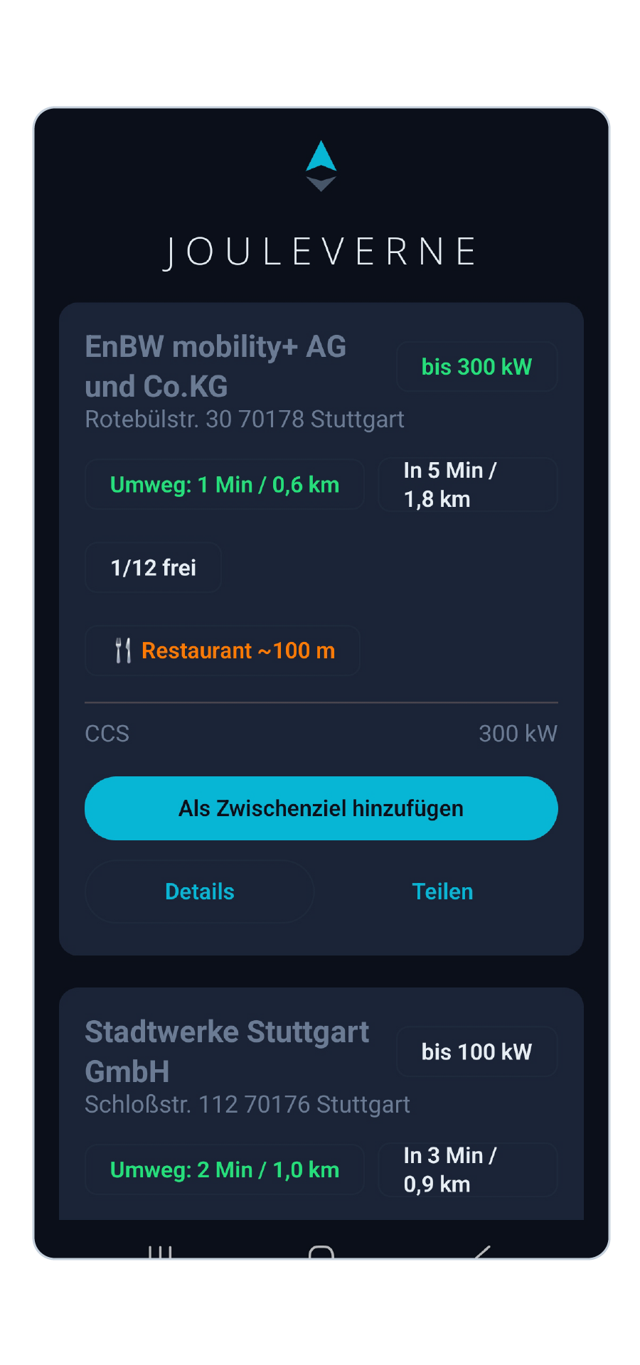 Ladestation auf der Route mit Umweg-Zeit und Restaurant in Gehweite